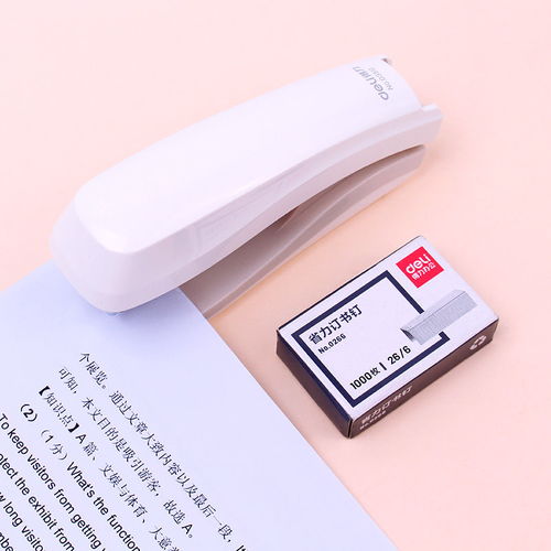 得力訂書針 12號(hào)與10號(hào)通用訂書釘，1000枚盒裝辦公用品推薦